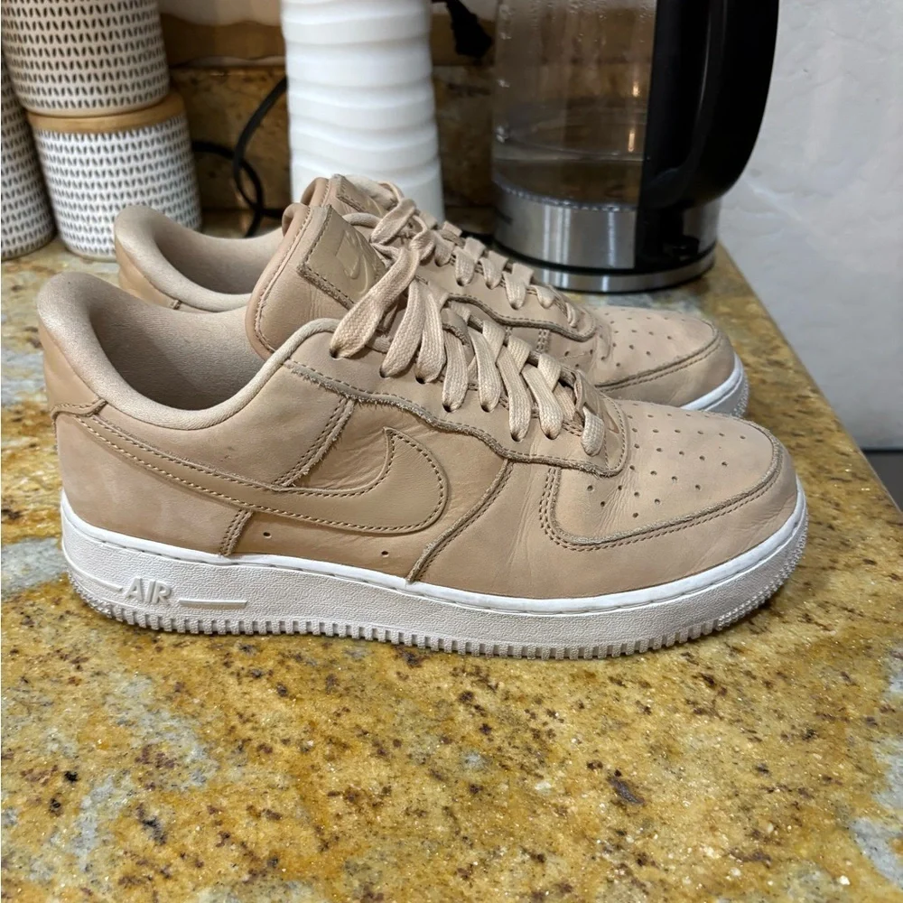 Nike Air Force 1 size 9